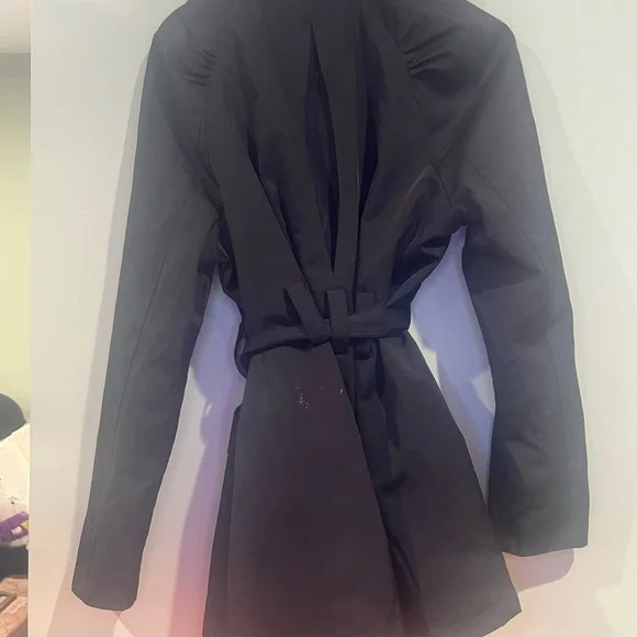 6/$25 ⚡️⚡️⚡️⚡️Women's Black Belted Coat - Picture 3 of 5